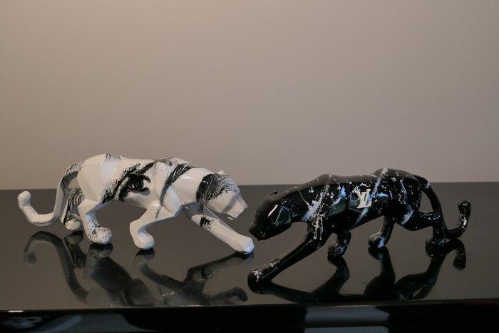 RichART - Lot de 2 panthères version Chanel et Louis, Antiquités & Art, Art | Objets design