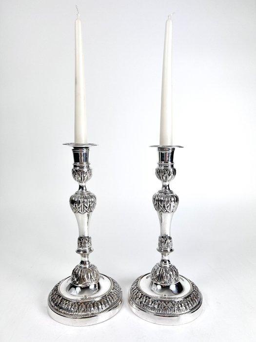 Kandelaar (2) - Verzilverd - Koppel blakers, Antiek en Kunst, Antiek | Meubels | Tafels