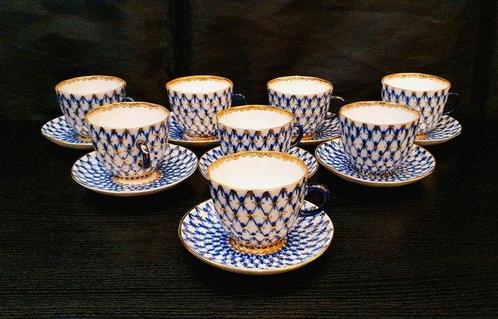 Lomonosov Imperial Porcelain Factory - Service à café pour 8, Antiek en Kunst, Antiek | Meubels | Tafels