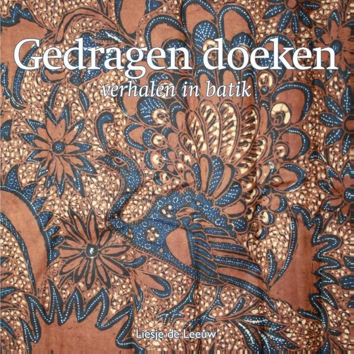 Gedragen doeken / Volkscultuur en Immaterieel Erfgoed / 12, Livres, Politique & Société, Envoi