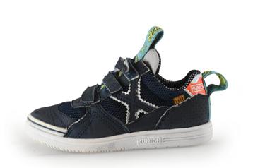 Munich Sneakers in maat 28 Blauw | 5% extra korting beschikbaar voor biedingen