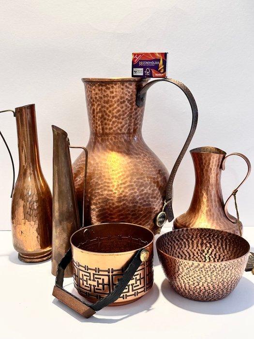 Vaas - Koper, Hout - Een koperen vintage-set, Antiek en Kunst, Kunst | Designobjecten