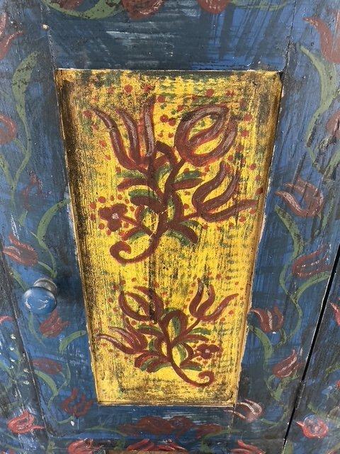 Antique Alpine Folk Art Corner Cabinet – Hand Painted 19th, Antiquités & Art, Art | Objets design