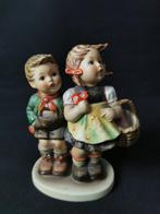 TMK6 Goebel Hummel W Germany Hummel 49/0, To market, Antiquités & Art