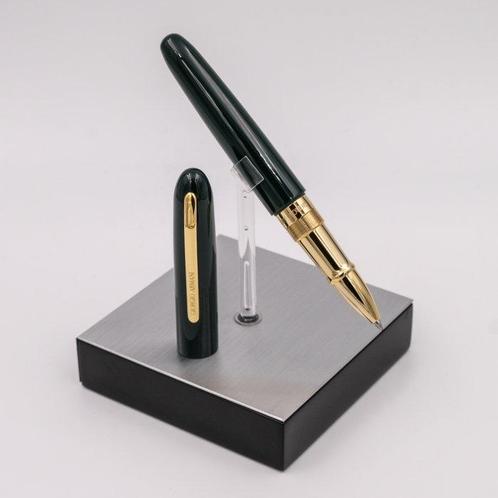 Giorgio Armani - Green & Gold trims - Zonder Minimumprijs -, Verzamelen, Pennenverzamelingen