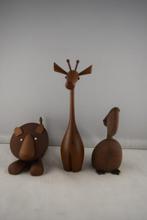 Royal Pet Senshukai wooden animals: Lion, Pelican and