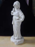 Figure - Femme aux oiseaux - Biscuit de porcelaine