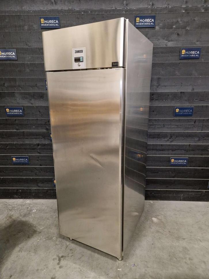 Vrieskast | zanussi | enkeldeurs vrieskast | 670 liter | RVS, Zakelijke goederen, Horeca | Meubilair en Inrichting, Gebruikt