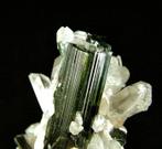 CW0715 Zeer elegante elbaiet met kwarts Kristalcluster -