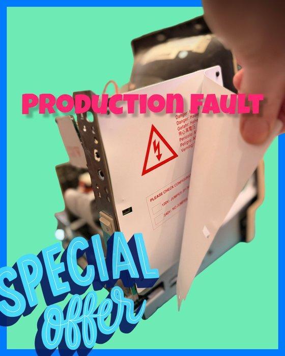 Apple MACINTOSH CLASSIC with a rare manufacturing defect -, Consoles de jeu & Jeux vidéo, Consoles de jeu | Accessoires Autre