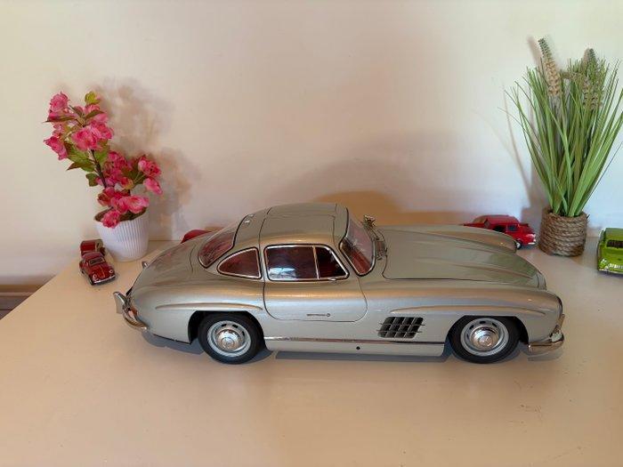 Eaglemoss 1:8 - Voiture miniature - Mercedes-Benz 300 SL, Hobby & Loisirs créatifs, Voitures miniatures | 1:5 à 1:12