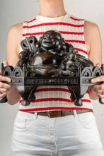 Bronze - Un oki-sono en bronze représentant un Hotei