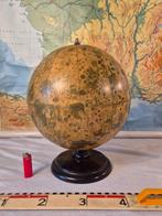 Globe - Paul Räth te Leipzig - Maan globe, met de dark side