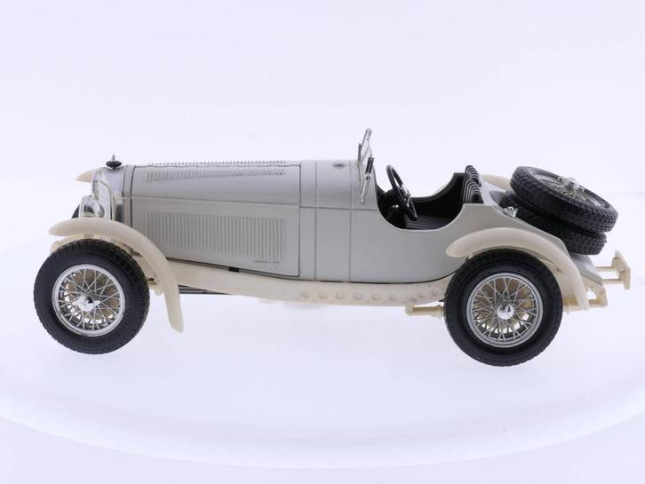 Schaal 1:18 Bburago Mercedes-Benz SSKL 1931 #3265, Hobby en Vrije tijd, Modelauto's | 1:18, Gebruikt, Ophalen of Verzenden