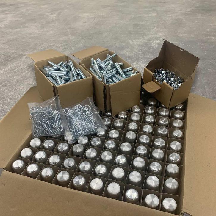 BULK B-stock Prolyte CCS6 30/40 conische koppeling set 100, Muziek en Instrumenten, Licht en Laser, Verzenden