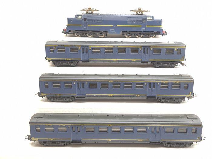 Lima H0 - Treinset (4) - Set met 1200 en 3 plan E rijtuigen, Hobby en Vrije tijd, Modeltreinen | H0