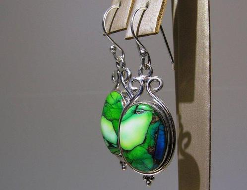 Turquoise Oorbellen - Hoogte: 42 mm - Breedte: 14.4 mm- 6.4, Verzamelen, Mineralen en Fossielen