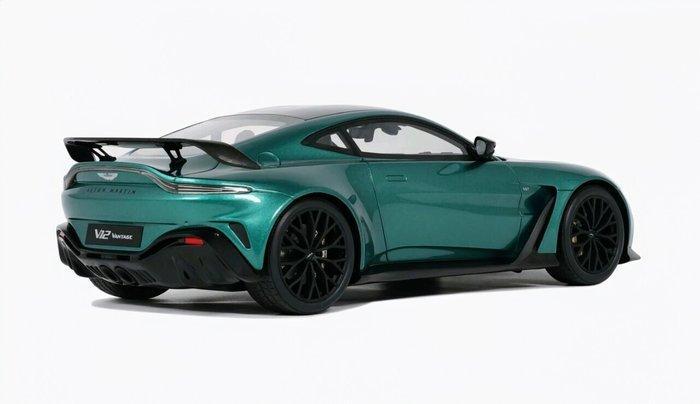 GT Spirit 1:18 - Modelauto - Aston Martin V12 Vantage - GT, Hobby en Vrije tijd, Modelauto's | 1:5 tot 1:12