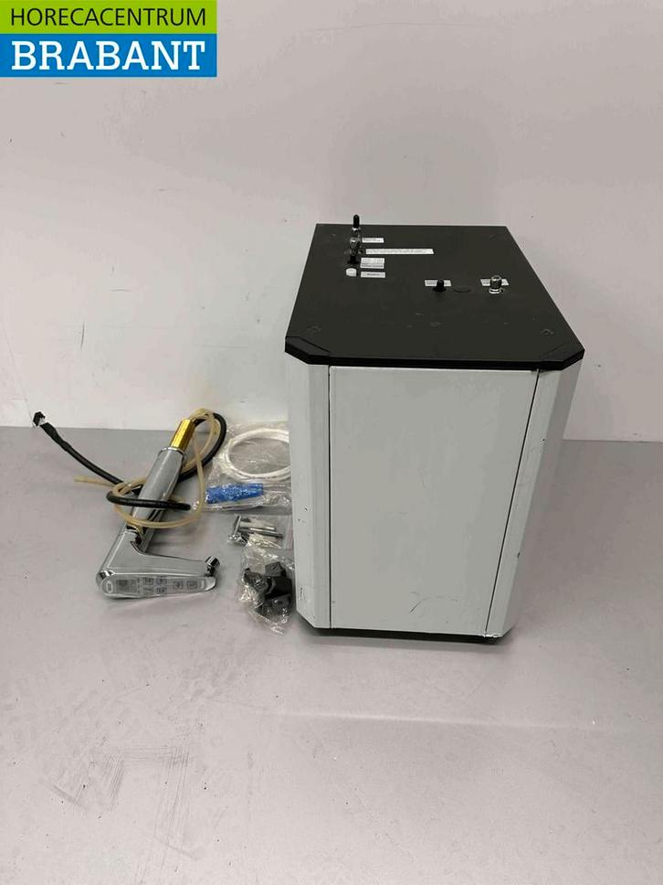 Triwin waterkoeler heet waterfunctie met speciale kraan 230V, Zakelijke goederen, Horeca | Keukenapparatuur, Ophalen of Verzenden