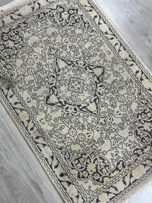 Keshan - Vloerkleed - 122 cm - 78 cm - zijde, Huis en Inrichting, Stoffering | Tapijten en Vloerkleden