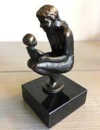 Corry Ammerlaan - sculptuur, “ Moeder en kind “ - 11 cm -, Antiek en Kunst