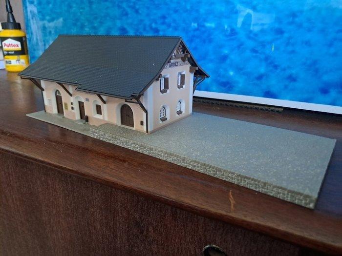 Faller H0 - Modeltreingebouwen (1), Hobby & Loisirs créatifs, Trains miniatures | HO