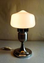 Lampe de table - Acier et opaline - Design italien des, Antiek en Kunst