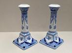 De Porceleyne Fles, Delft - Een set van 2 porseleinen, Antiek en Kunst