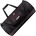 Venum x Dodge Banshee Sporttas Zwart Rood, Handtassen en Accessoires, Tassen | Sporttassen, Verzenden, Nieuw, Unisex volwassen