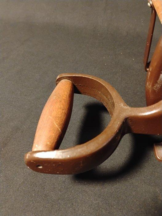 Raadvad - Broodsnijmachine - 294 - Hout, IJzer, Antiek en Kunst, Antiek | Wandborden en Tegels