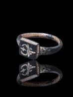 Oud-Romeins Rare Bronze Legion Bull Seal Ring (Zonder