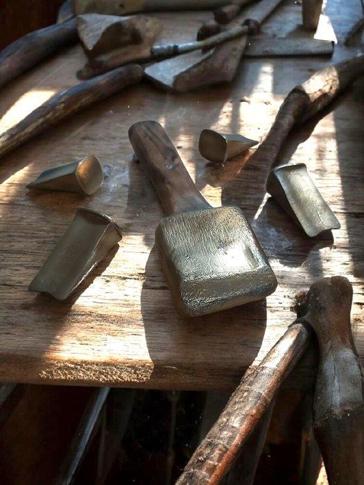 Outil de travail (5) Style antique - Outils de bronzier., Antiquités & Art, Curiosités & Brocante