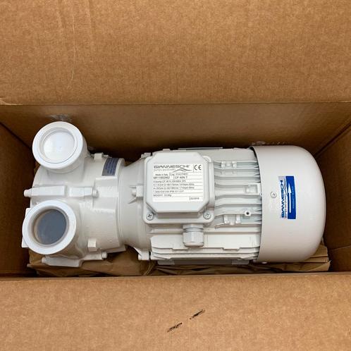 Bieden: Gianneschi CP40 self priming liquid ring pump 230/4, Watersport en Boten, Bootonderdelen, Ophalen of Verzenden