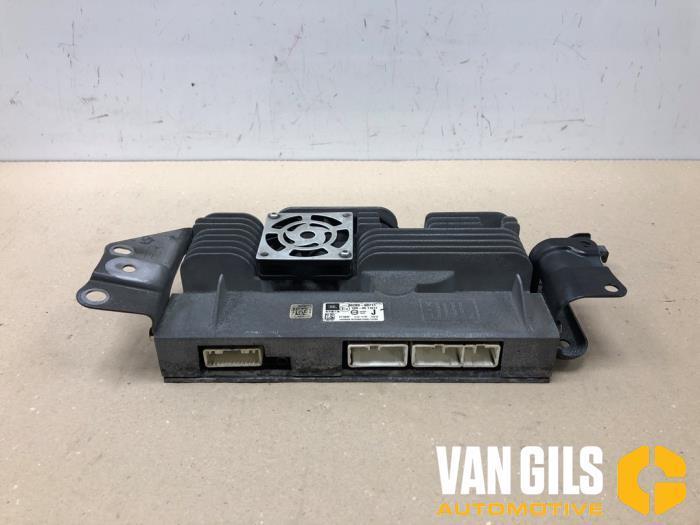 Radio versterker Toyota Landcruiser O296021, Autos : Pièces & Accessoires, Électronique & Câbles