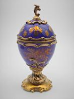 Fabergé ei - House of Fabergé de Zwanenmeer violet