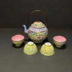 Vaas - Emaille, Brons - China - Qianlong (1736-1795) - 18e, Antiek en Kunst