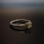 Oud-Romeins Brons Ring - Laurel gegraveerde bezel (Zonder