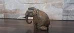 Pierre Chenet (XX-XXI) - sculptuur, Elephant se reposant - 7