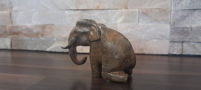 Pierre Chenet (XX-XXI) - sculptuur, Elephant se reposant - 7, Antiek en Kunst, Curiosa en Brocante