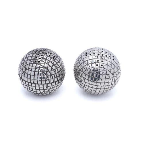Antique Golf ball Silver Salt and Pepper Shakers, London,, Antiek en Kunst, Antiek | Zilver en Goud