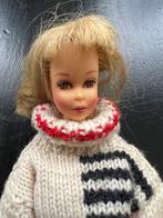 Mattel - Figure - Vintage Mattel Francie pop met gebreide