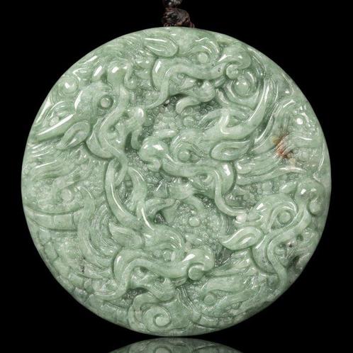 Armband in gesneden jade met draakmotief – witte kwarts, Verzamelen, Dierenverzamelingen