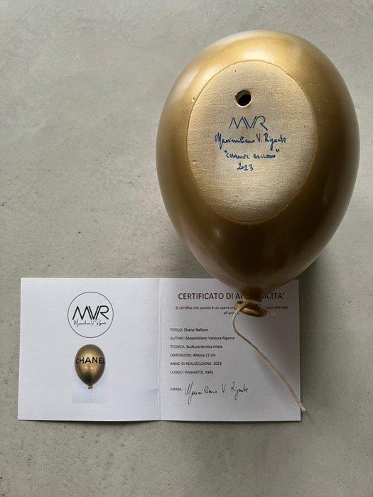 MVR (XX) - Chanel Ceramic Balloon, Antiek en Kunst, Kunst | Designobjecten
