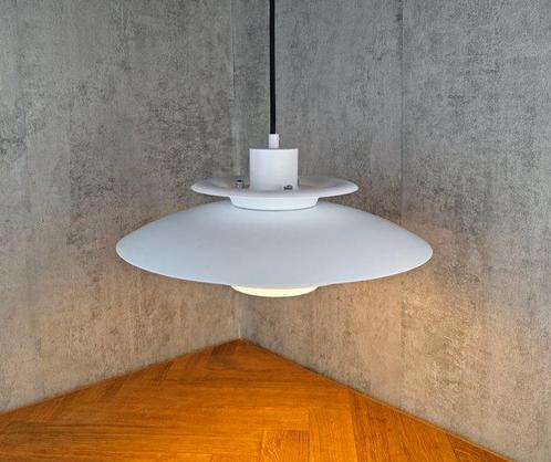 Plafondlamp - Scandinavische stijl - Aluminium, Antiek en Kunst, Kunst | Designobjecten