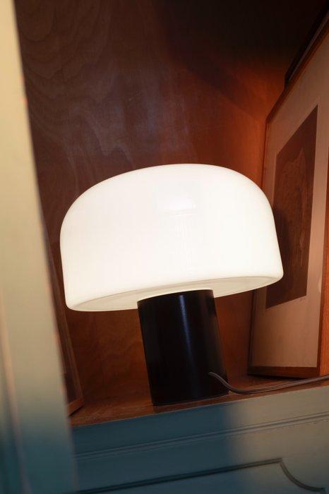Flos - Edward Barber - Lamp - Bellhop tafel glas - metaal,, Antiek en Kunst, Antiek | Verlichting