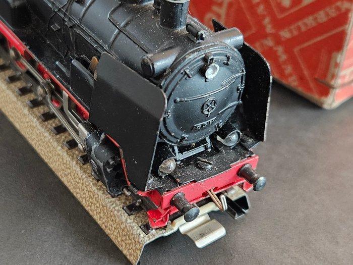 Märklin H0 - RM 800 - Stoomlocomotief met tender (1) - DB, Hobby en Vrije tijd, Modeltreinen | H0