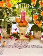 Magnifique manteau de dentelle et de lin, douze serviettes,, Antiquités & Art