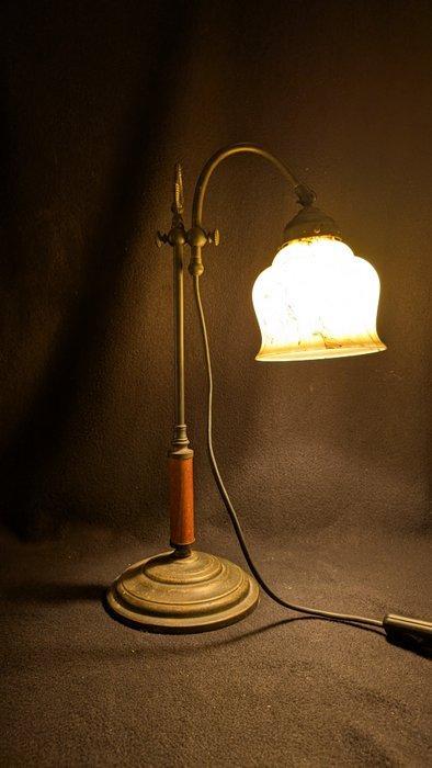 Bureaulamp - brass, hout, messing in bronskleur, Antiek en Kunst, Curiosa en Brocante