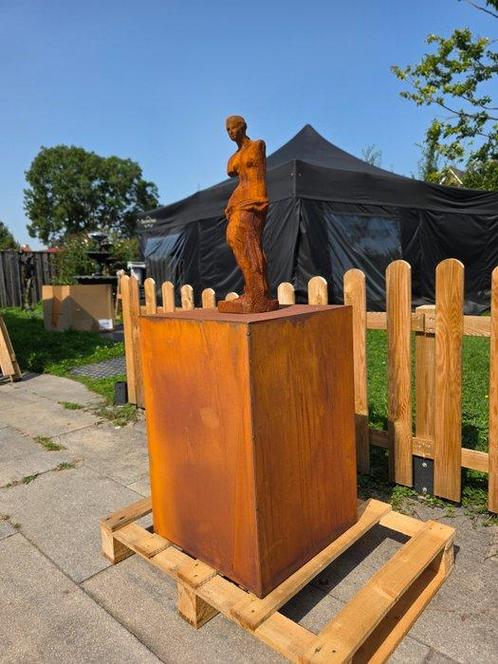 Statue, Venus de Milo with Pedestal - 109 cm - Fer cast et, Antiek en Kunst, Curiosa en Brocante