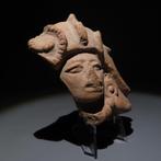 Maya Terracotta Voornaamste figuur. 300-600 na Christus.